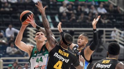 PAO SE MUČI: Makabi nakon produžetka slavio u Atini