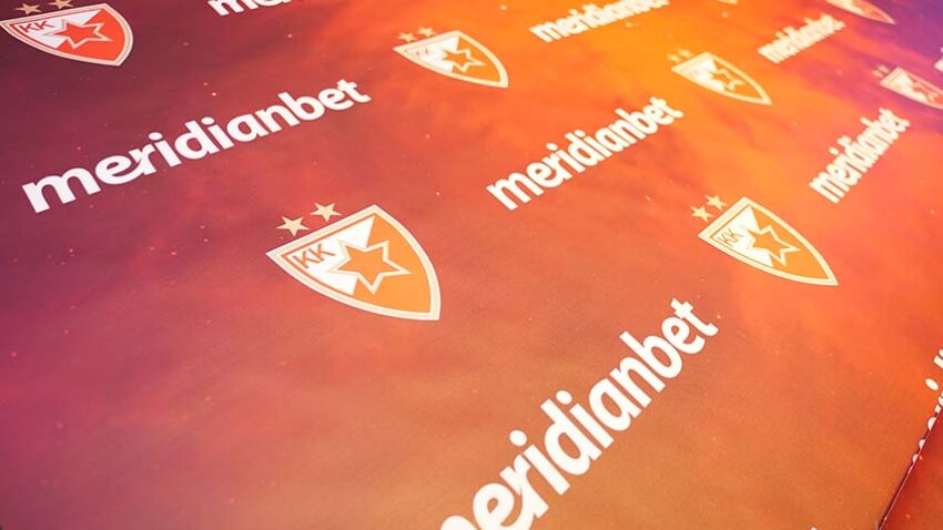 SAOPŠTENJE CRVENE ZVEZDE MERIDIANBET: Pretučeni novinari i članovi delegacije u Zadru