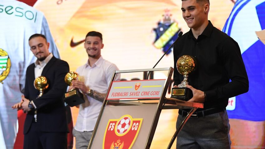 FSCG PROGLASIO NAJBOLJE: Savić se izjednačio sa Vučinićem, Adžić najbolji fudbaler Meridianbet 1. CFL