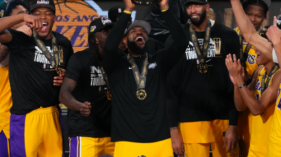 LEJKERSI ZA ISTORIJU: ‘Kralj’ LeBron ponovo ‘krunisan’