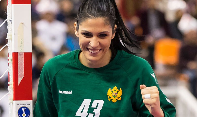 BATINOVIĆ USPJEŠNO OPERISANA: Crnogorska golmanka minimum osam mjeseci na pauzi