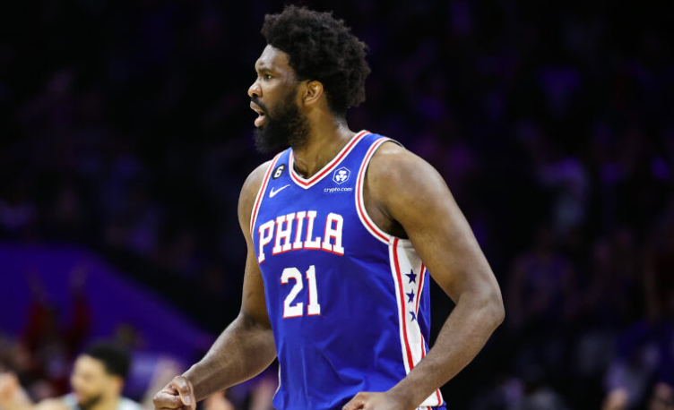 Poznato zbog čega je Embidu 'zamrznuta' polovina lica