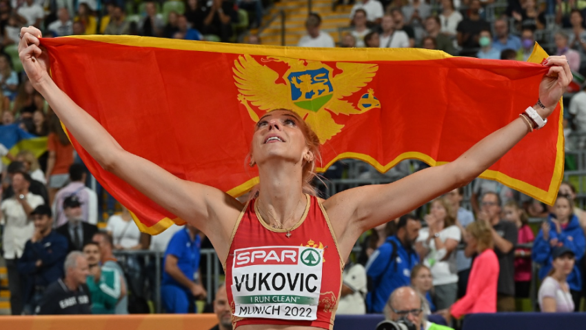 IZVINJENJE MARIJE VUKOVIĆ: Nikad ne bih namjerno unizila grb i zastavu Crne Gore