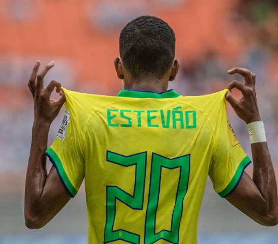 KO JE MESINJO? Brazilski biser kojeg Barsa pokušava da potpiše!