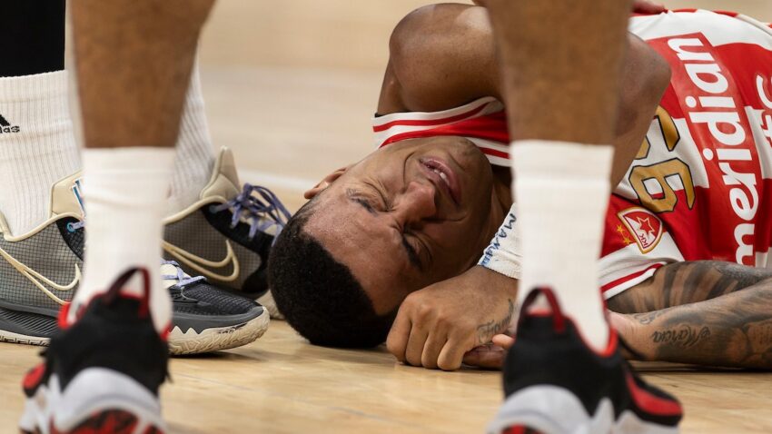 Peh za Zvezdu, Jago doživio potres mozga