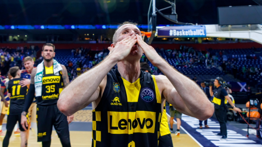 Marselinjo Uertas: Kajl Gaj je mašina za koševe