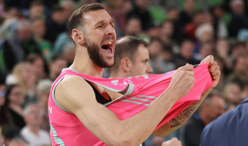 Uroš Plavšić polomio kosti lica, veliki peh za Megu