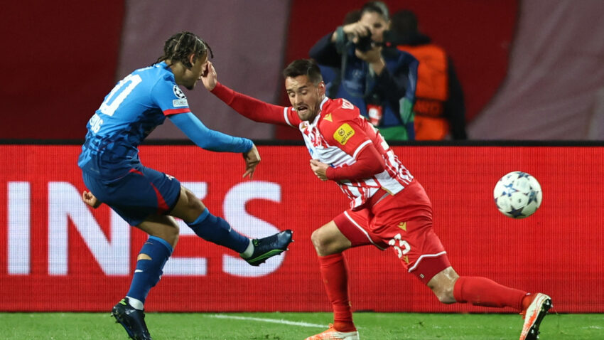 Ćavi Simons se vraća u Barsu?