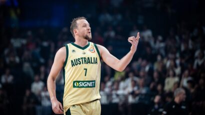 Džo Ingls se poklonio Rudiju