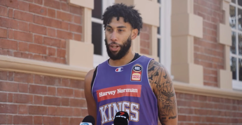 Denzel Valentajn napustio 'manekene' ali ne i Italiju