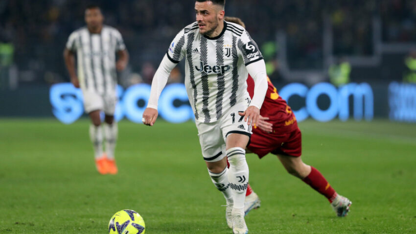 Murinjo želi Kostića u Fenerbahče