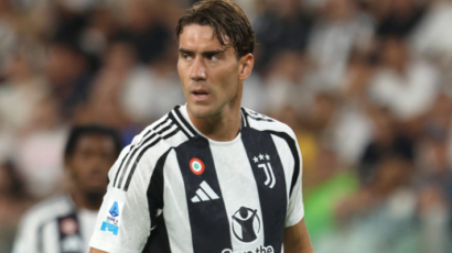 Rud van Nistelroj želi da Junajted krene po srpskog napadača