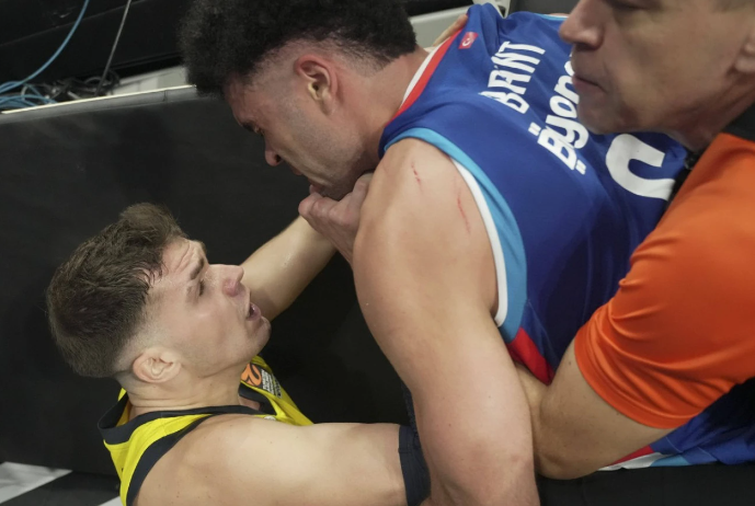 Evroliga suspendovala igrače Efesa i Fenera