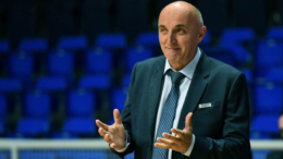 Pavićević se pokajao: Cvijeće i poklon Nataši Dragojević u znak izvinjenja (video)