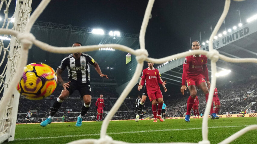 "Svrake" zaustavile Liverpul u spektakularnom remiju na Sent Džejms parku