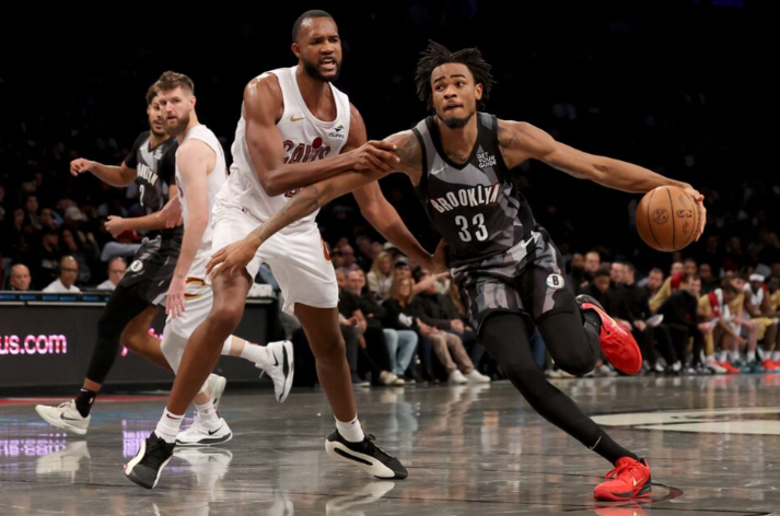 Klivlend rutinski u predgrađu Njujorka, Fila razigrana u Sjevernoj Karolini