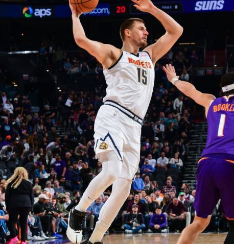 Jokiću falila asistencija za tripl-dabl, Denver 'pomračio sunce' u Arizoni