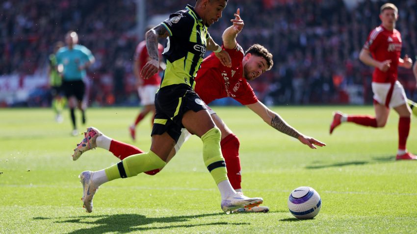 Šervudska šuma progutala nemoćni Siti