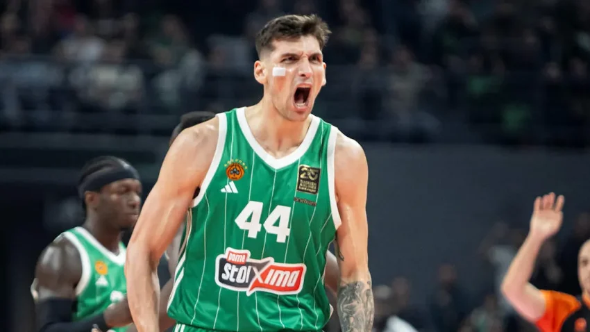 Stotka Fenerbahčea u Milanu, Panatinaikos šampionski