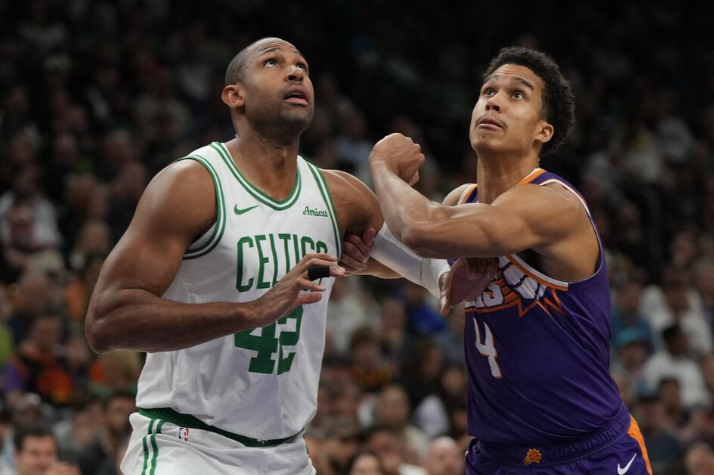 Boston protunjao Arizonom, Micić debitovao