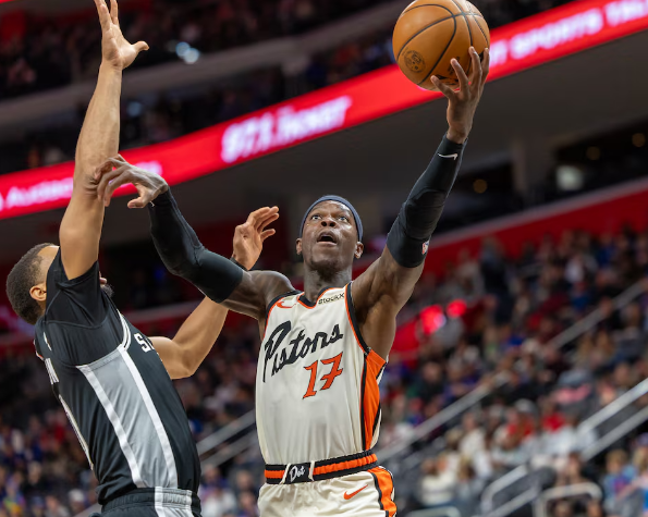 Detroit Pistons, San Antonio, photo - David Reginek, USA Today sports