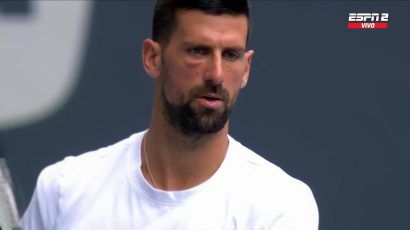 Novak na trening nateklog oka, konjuktivitis ili nešto drugo? (VIDEO)