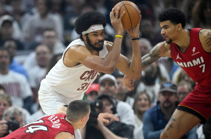 Majami skupo prodao kožu protiv šampiona Istoka