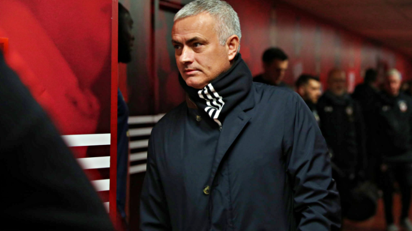 Žoze Murinjo se vraća u London?