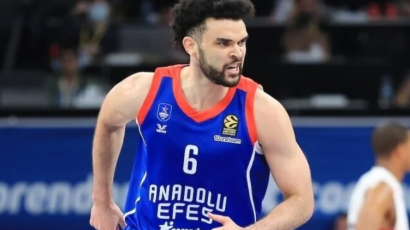 Ilajdža Brajant blizu Hapoela