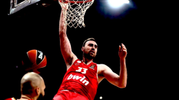 Milutinov obilježio prve mečeve četvrtfinala