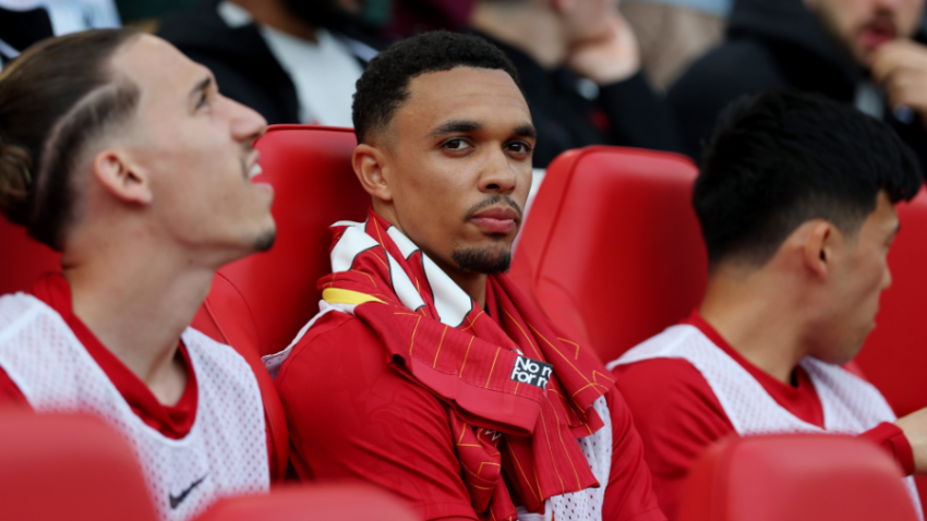 Trent Aleksander-Arnold izviždan u svojoj kući (VIDEO)