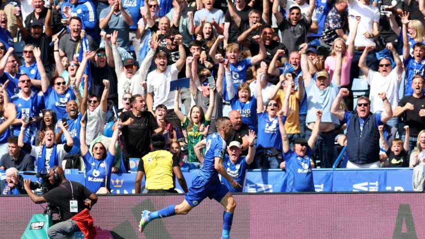 Dan velikih brojki u Lesteru: Vardi se u 500. utakmici oprostio 200. golom za "lisice"