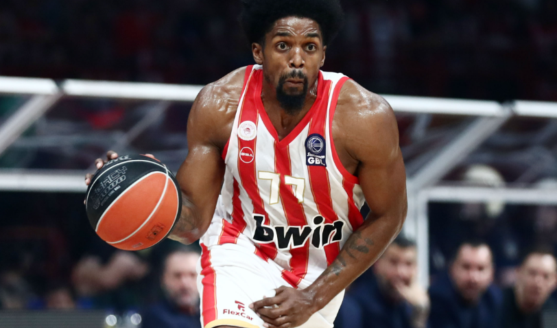 Šekil Mekisik ostaje u Pireju