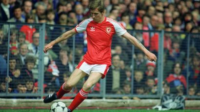 Preminula legenda Liverpula Džoi Džons