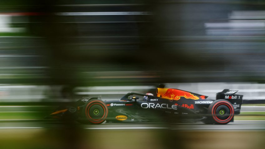 Ferstapen sjajnim krugom do pola na "Silverstounu"