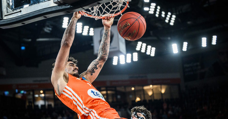 Marsio Santoš u Tel Avivu