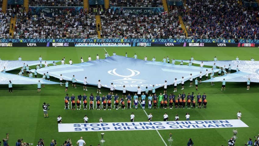 UEFA poslala poruku: Prestanite da ubijate djecu i civile!