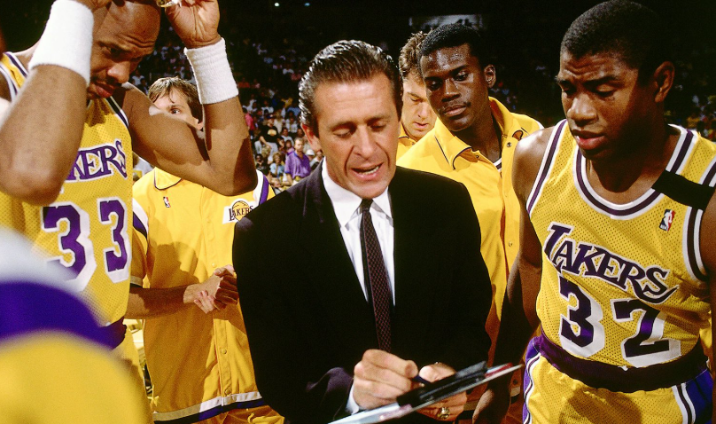 Pet Rajli dobija statuu ispred nekadašnjeg 'Stejpls centra'