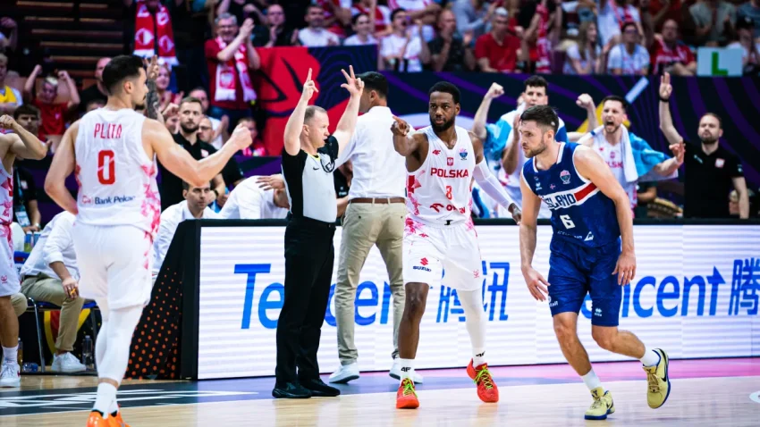 Poljska iz Katovica prva do Rige, Italija na pogon Fontekija, Izrael šokirao "trikolore"