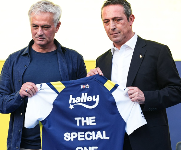 Predsjednik Fenerbahčea odgovorio Murinju: Omalovažava sebe sa takvim izjavama