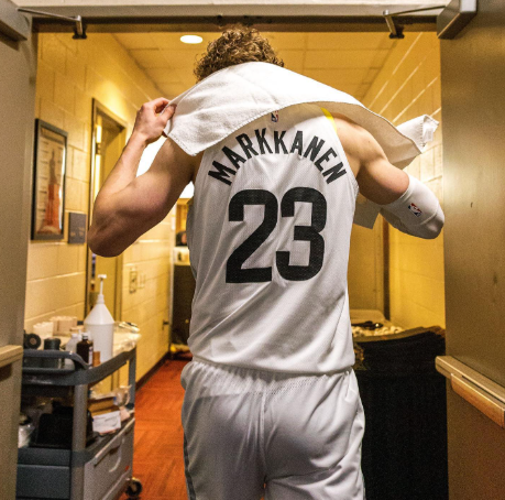 Lauri Markanen odgovorio Bongi: Može da priča šta poželi