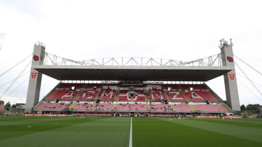 Monca prodata Amerikancima, Galjani napustio klub