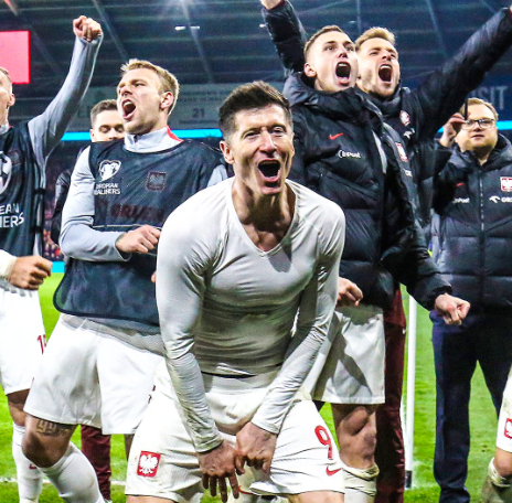 Levandovski na rasksnici: Barsa nudi novi ugovor i manju platu, Serija A, MLS i Saudijci vrebaju priliku