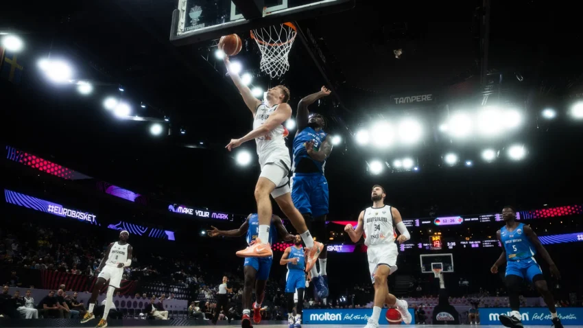 Njemačka pregazila Veliku Britaniju sa 63 poena razlike