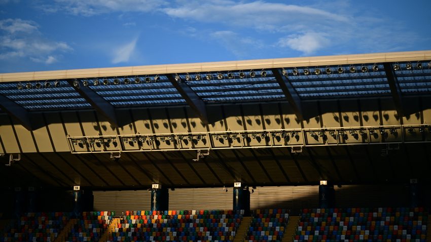 Remi Udinezea i Kaljarija na otvaranju nedjeljnog programa u Seriji A