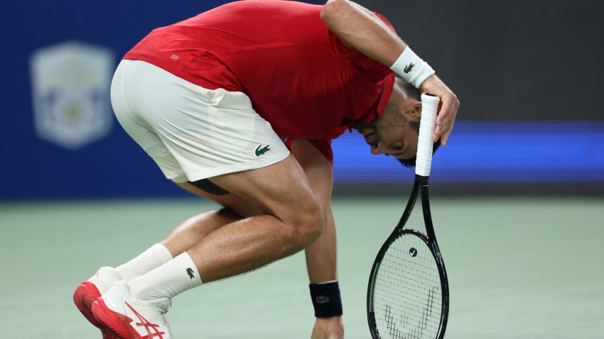 Đokovića povreda ostavila bez finala turnira u Šangaju