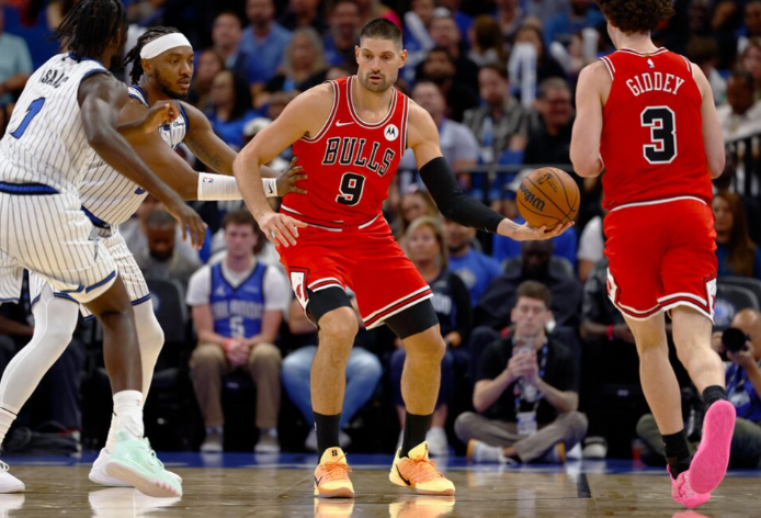 Oklahoma 3/3, Čikagu prija Florida 1 Čikago Buls Orlando Medžik, photo - Russell Lansford, USA Today sports