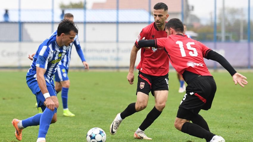 Odloženo za srijedu: Dečić i Budućnost neće igrati večeras u Tuzima, bez fudbala i u Tivtu