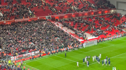 Navijači Liverpula pokazali šta misle o treneru i ekipi