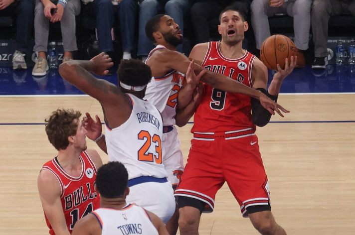 Vučević odličan u prvom porazu 'bikova'